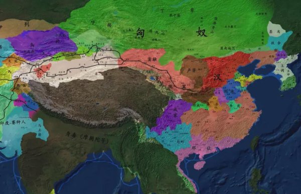 应牛配 这一年，中国4个皇帝，3个插标卖首，外加两位数土鸡瓦狗的军阀…